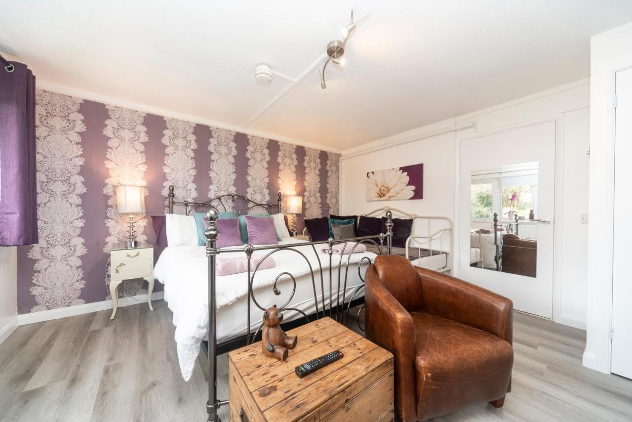 11 Boutique Studio Apartment Perfect For Peaceful Getaway, Secluded Garden, Quiet Location High Wycombe Exteriér fotografie